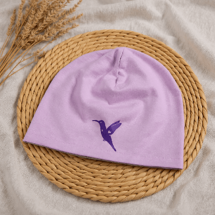 Kindermütze Beanie „Kolibri“ – lila oder Regenbogen Glitzer – handgemacht – zweilagig – Frühling & Herbst – lavendel