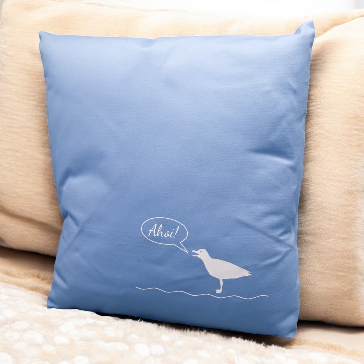 Maritimes Kissen hellblau mit Möwe & „Ahoi!“ | Deko Kissen Nordsee Ostsee | Geschenk für Meerliebhaber | abnehmbarer Bezug